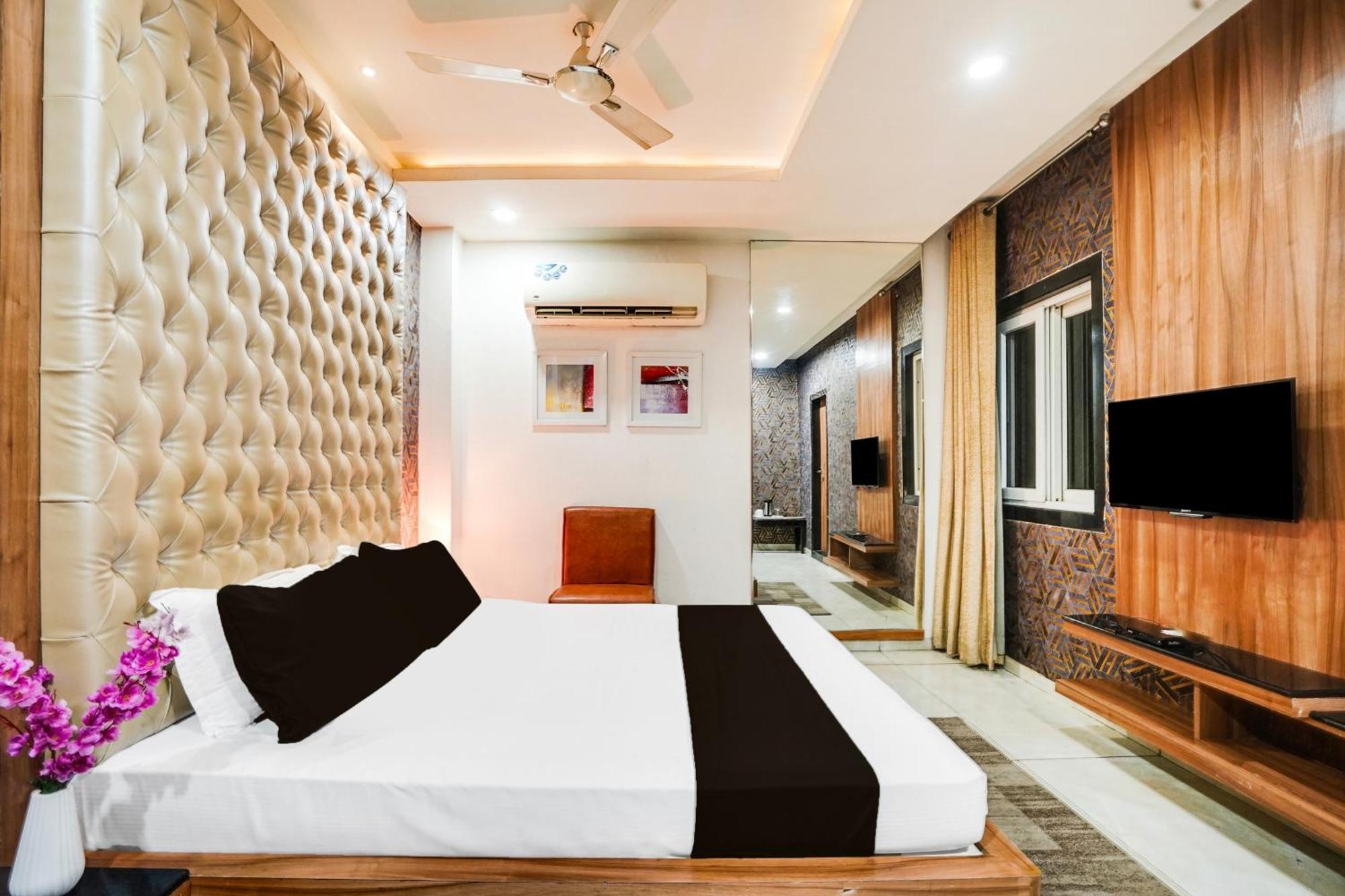 Super Townhouse Jhalawar Road Gumanpura Formerly Rockland Kota  Ngoại thất bức ảnh