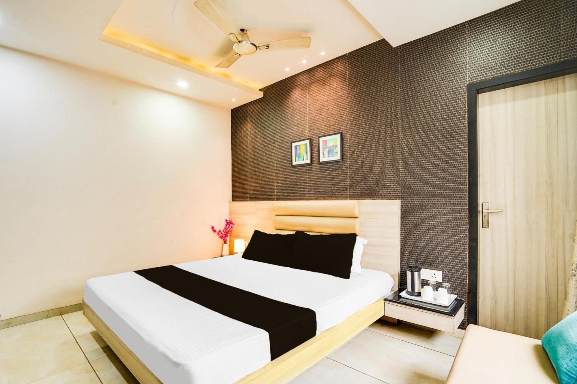 Super Townhouse Jhalawar Road Gumanpura Formerly Rockland Kota  Ngoại thất bức ảnh