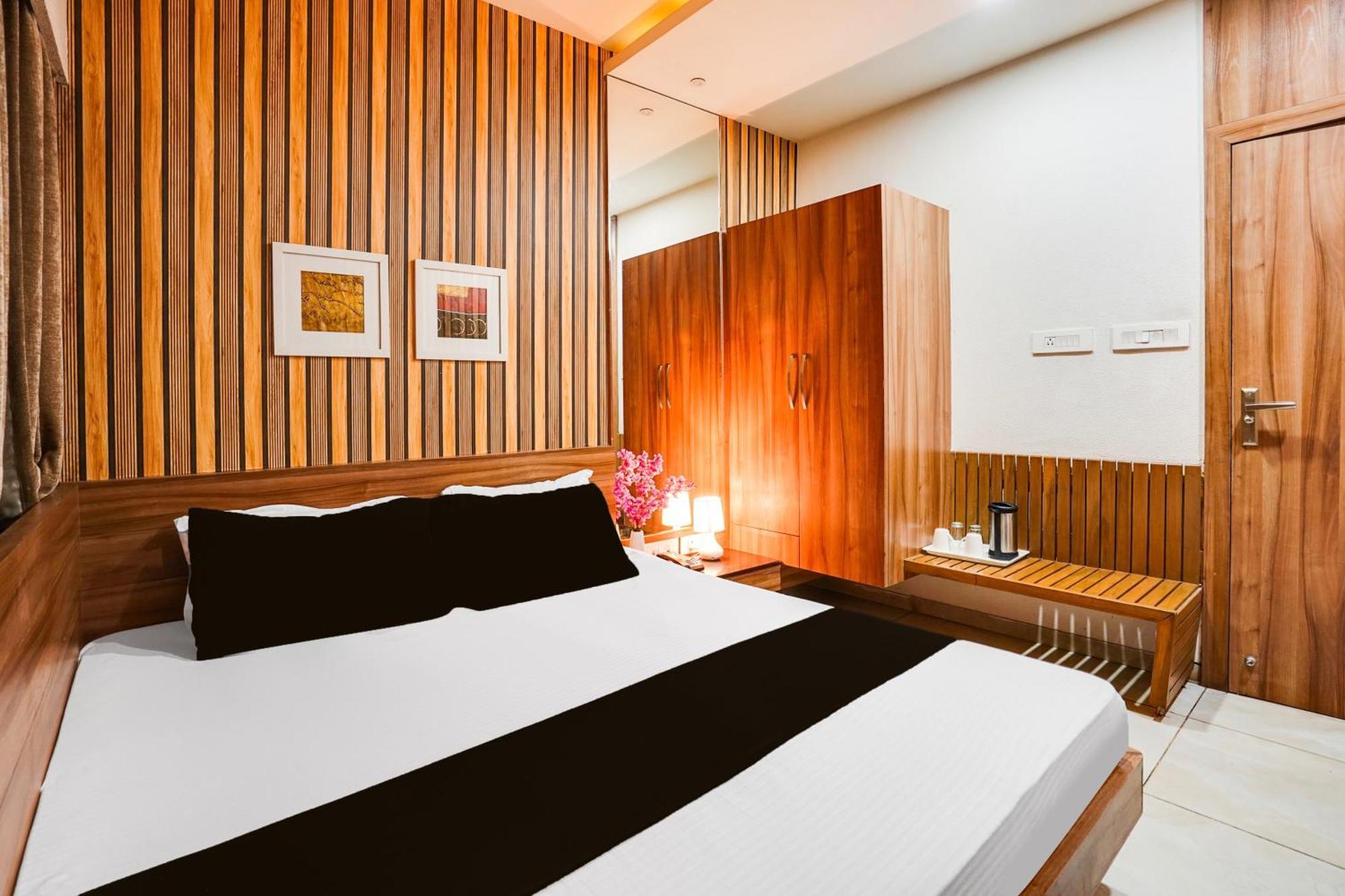 Super Townhouse Jhalawar Road Gumanpura Formerly Rockland Kota  Ngoại thất bức ảnh